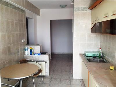 Apartament 2 camere, decomandat, centrala termica, Republicii Ploiesti