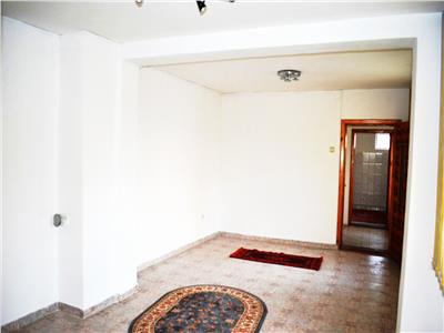 Inchiriere casa, 6 camere, zona ultracentrala, Ploiesti