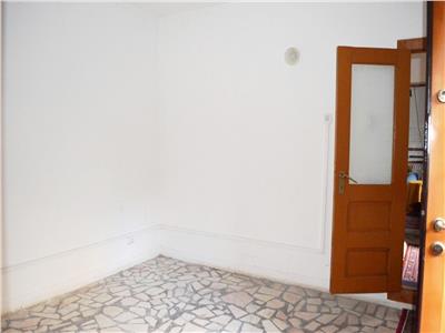 Inchiriere casa, 6 camere, zona ultracentrala, Ploiesti