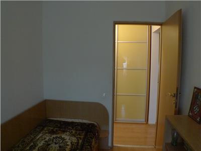 Inchiriere apartament 3 camere, Ploiesti, zona Malu Rosu