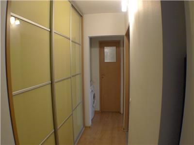 Inchiriere apartament 3 camere, Ploiesti, zona Malu Rosu