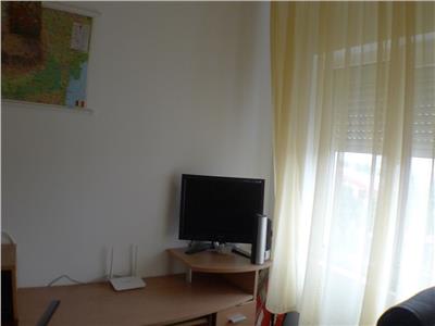 Inchiriere apartament 3 camere, Ploiesti, zona Malu Rosu