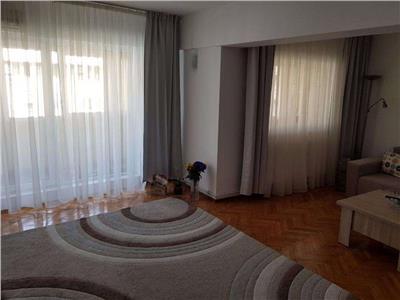 Inchiriere apartament modern, 3 camere, zona Ultracentrala, in Ploiest