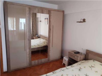 Inchiriere apartament modern, 3 camere, zona Ultracentrala, in Ploiest