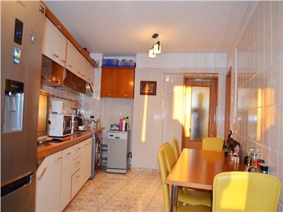 Apartament de lux, 3 camere, 120 mp, bloc nou, ultracentral, Ploiesti