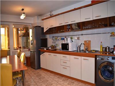 Apartament de lux, 3 camere, 120 mp, bloc nou, ultracentral, Ploiesti