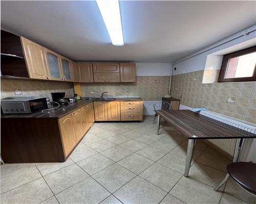 Vanzare casa 5 camere, in Ploiesti, zona Bd Castanilor