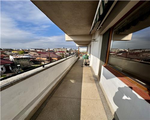 Vanzare apartament 4 camere,  garaj si boxa, in Ploiesti, zona centrala