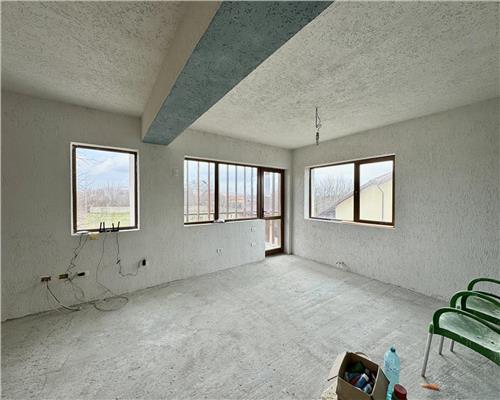 Casa noua 4 camere, teren 1438 mp, Baicoi, la 10 min fata de Ploiesti