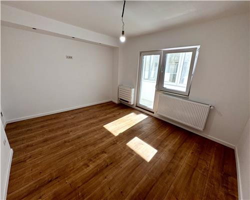 Vanzare apartament 3 camere, complet renovat, PLoiesti, Eroilor, Cioceanu