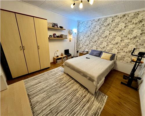 Vanzare casa P+M, 4 camere, in Ploiesti, zona Dorobantu