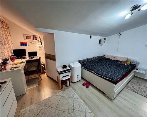 Vanzare casa P+M, 4 camere, in Ploiesti, zona Dorobantu