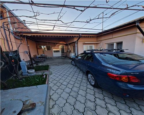 Vanzare casa P+M, 4 camere, in Ploiesti, zona Dorobantu