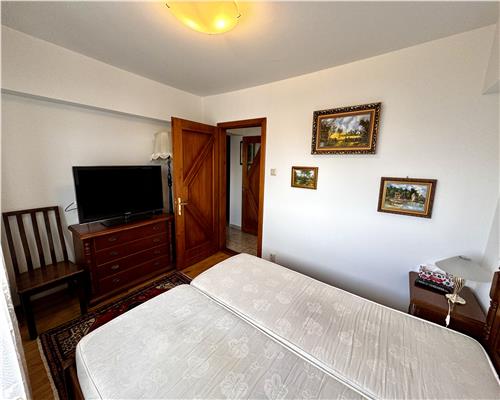 Vanzare apartament 4 camere, transformat in 3, Ploiesti, Republicii