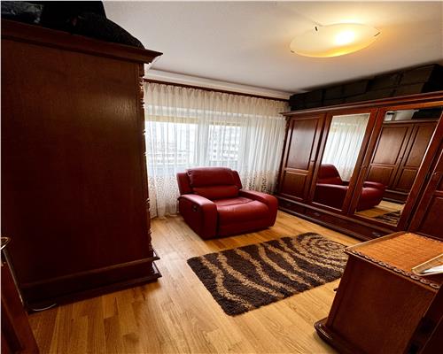 Vanzare apartament 4 camere, transformat in 3, Ploiesti, Republicii