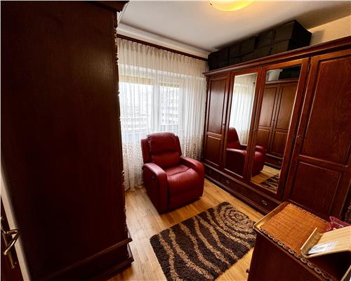 Vanzare apartament 4 camere, transformat in 3, Ploiesti, Republicii