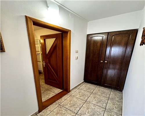 Vanzare apartament 4 camere, transformat in 3, Ploiesti, Republicii