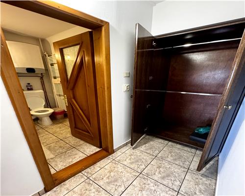 Vanzare apartament 4 camere, transformat in 3, Ploiesti, Republicii