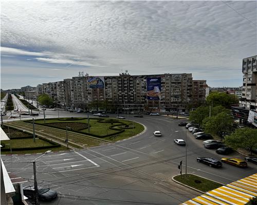 Vanzare apartament 4 camere, transformat in 3, Ploiesti, Republicii