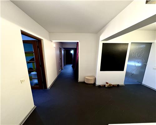 Vanzare apartament 3 camere, modern, Ploiesti, Malu Rosu