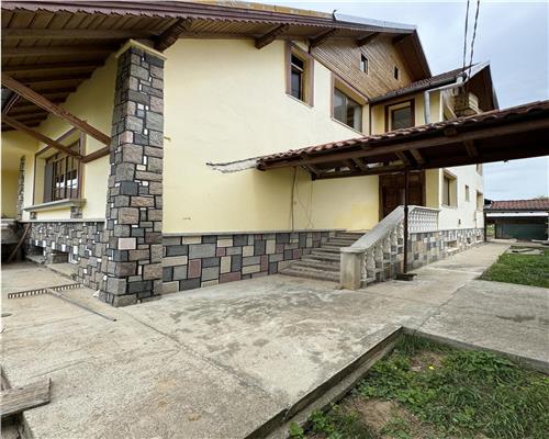 Casa S+P+1E, 11 camere, garaj, teren 1915 mp, stradal Paulestii Noi, langa Ploiesti