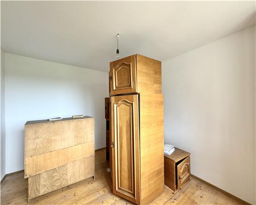 Casa S+P+1E, 11 camere, garaj, teren 1915 mp, stradal Paulestii Noi, langa Ploiesti