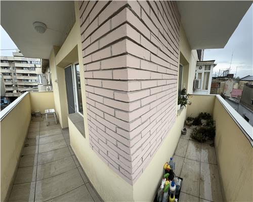 Vanzare apartament 3 camere, confort 1A decomandat, Ploiesti, ultracentral