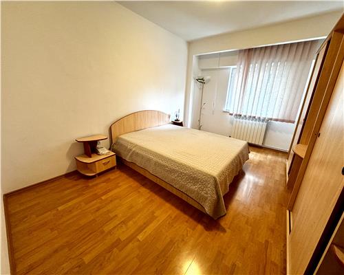 Vanzare apartament 3 camere, Ploiesti, zona Ion Maiorescu