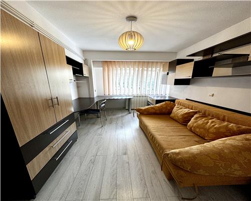 Vanzare apartament 3 camere, Ploiesti, zona Ion Maiorescu