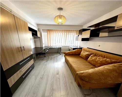 Vanzare apartament 3 camere, Ploiesti, zona Ion Maiorescu