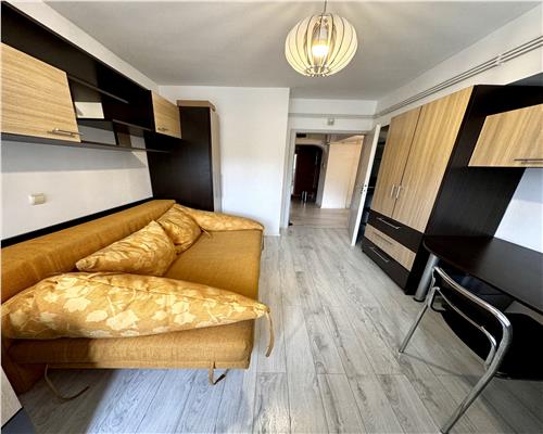 Vanzare apartament 3 camere, Ploiesti, zona Ion Maiorescu