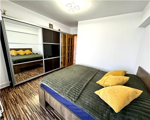 Vanzare apartament 3 camere, Ploiesti, ultracentral, centrala proprie