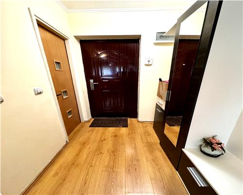 Vanzare apartament 3 camere, Ploiesti, zona Sud