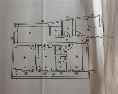 Vanzare apartament 4 camere, garaj si boxa, in Ploiesti, zona 9 Mai