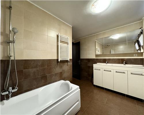 Apartament 3 camere, bloc nou, parcare, zona Republicii Caraiman, Ploiesti