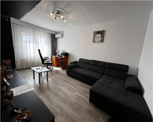 Vanzare apartament 3 camere, in Ploiesti, zona Cantacuzino/ Paltinis