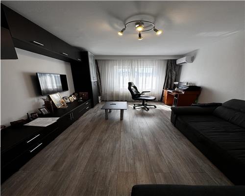 Vanzare apartament 3 camere, in Ploiesti, zona Cantacuzino/ Paltinis