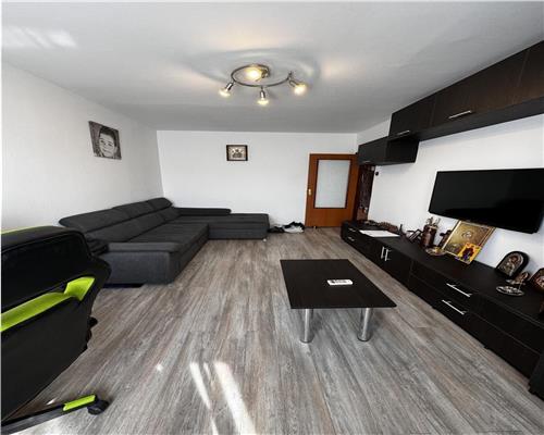 Vanzare apartament 3 camere, in Ploiesti, zona Cantacuzino/ Paltinis