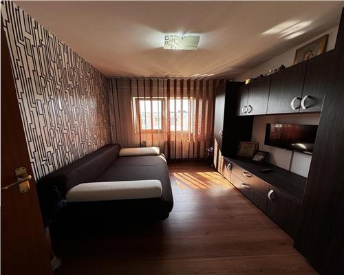 Vanzare apartament 3 camere, in Ploiesti, zona Cantacuzino/ Paltinis