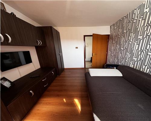 Vanzare apartament 3 camere, in Ploiesti, zona Cantacuzino/ Paltinis