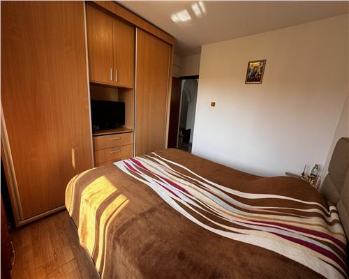 Vanzare apartament 3 camere, in Ploiesti, zona Cantacuzino/ Paltinis