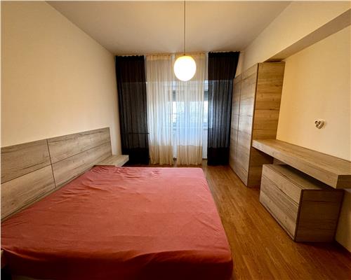 Vanzare apartament 3 camere, in Ploiesti, zona Ion Maiorescu,  bloc din 2000