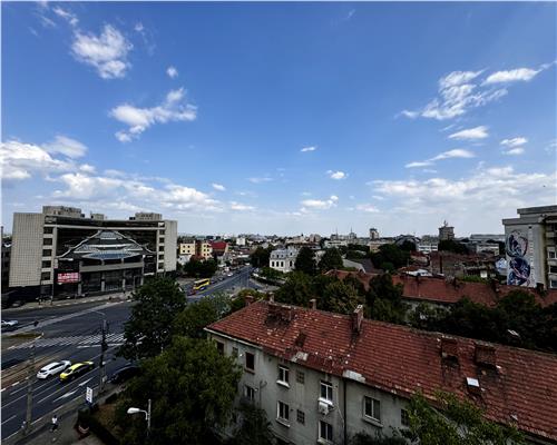 Vanzare apartament 3 camere, in Ploiesti, zona Ion Maiorescu,  bloc din 2000