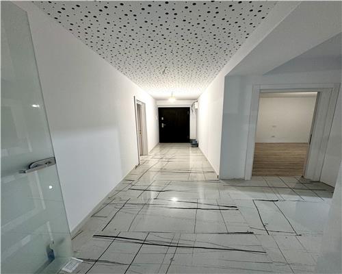 Vanzare apartament 4 camere, 4 bai, in Ploiesti, zona Albert