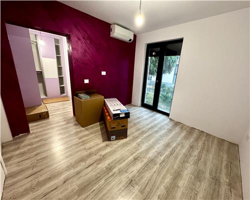 Vanzare apartament 4 camere, 4 bai, in Ploiesti, zona Albert