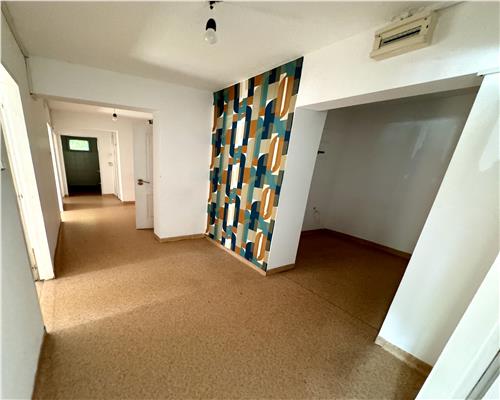 Inchiriere apartament 3 camere, pretabil pentru cabinete medicale, Ploiesti, Cantacuzino