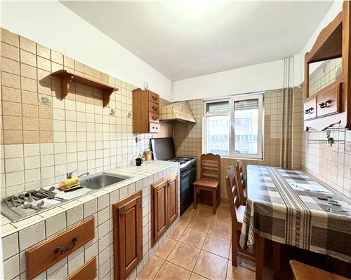 Apartament 3 camere, decomandat, ultracentral, Ploiesti