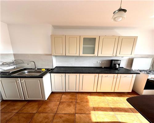 Vanzare apartament 2 camere, in Ploiesti, zona Marasesti