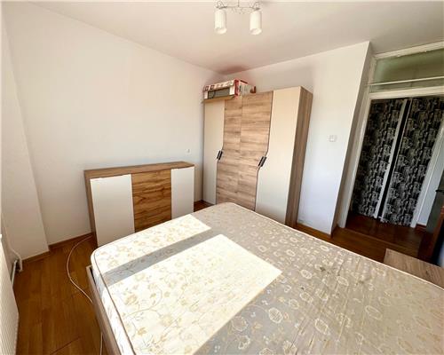 Vanzare apartament 2 camere, in Ploiesti, zona Marasesti