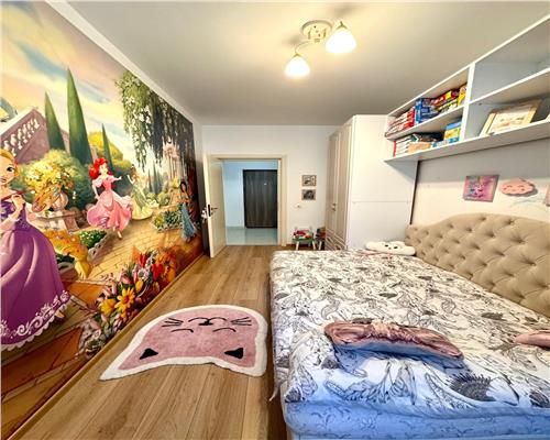 Vanzare apartament 3 camere, mobilat si utilat, in Ploiesti, zona 9 Mai